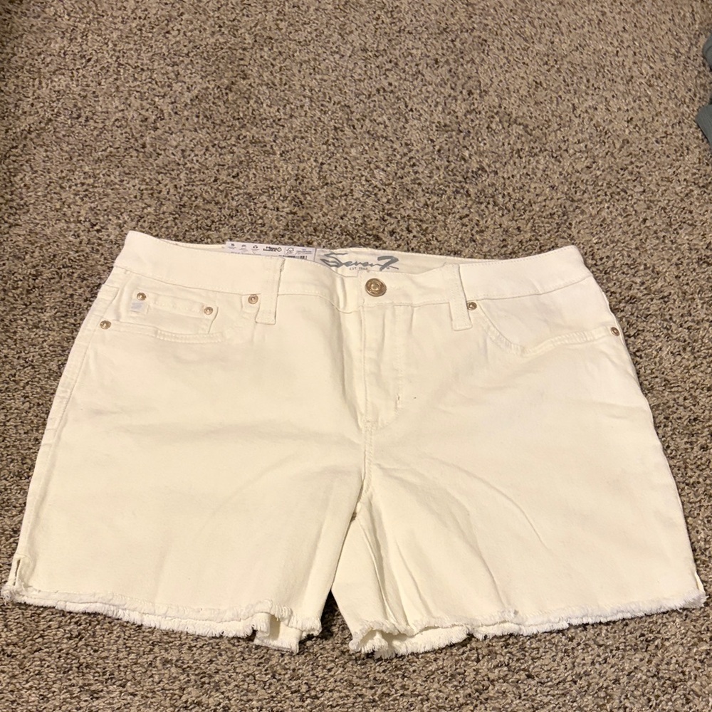 Seven7 Women's Off-White Jean Shorts